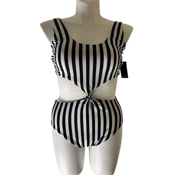 Eloquii Black and White Swimsuit  16W - New - Picture 1 of 12